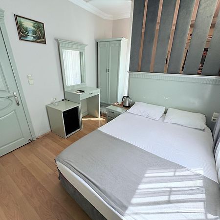 Grand Hurriyet Hotel Istanboel Buitenkant foto