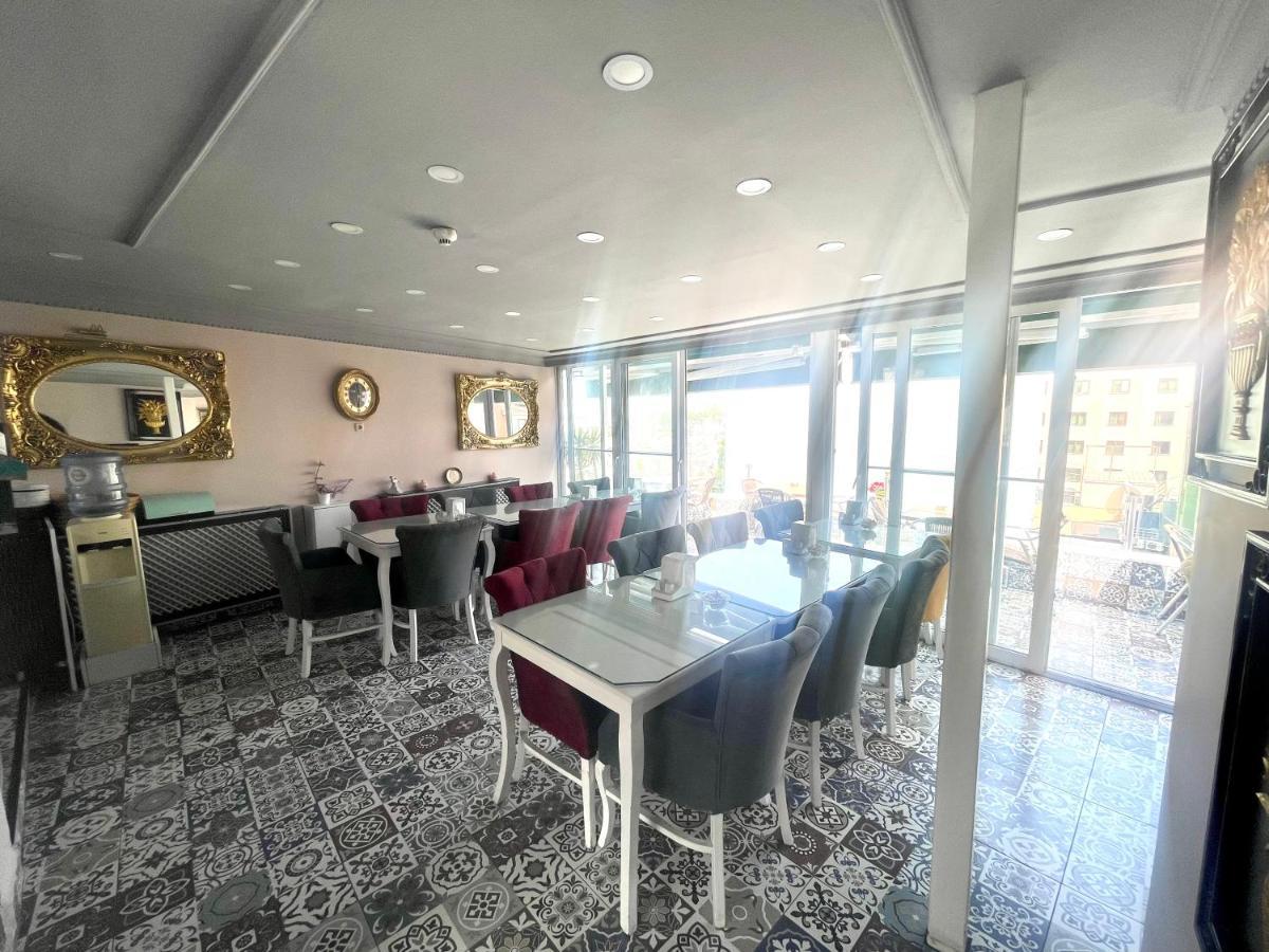 Grand Hurriyet Hotel Istanboel Buitenkant foto