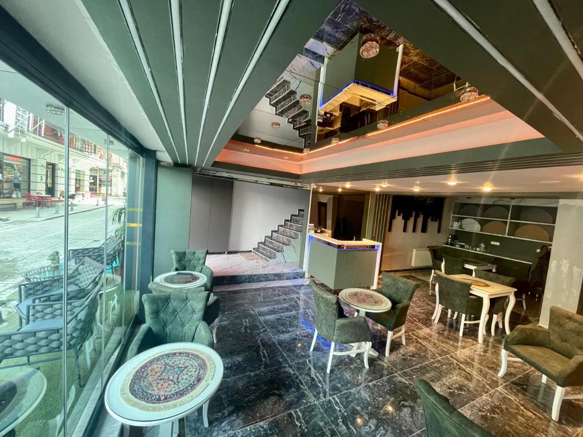 Grand Hurriyet Hotel Istanboel Buitenkant foto
